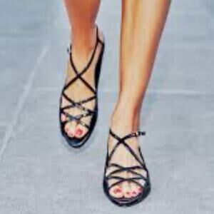 TAMARA MELLON Midnight Black Strappy Patent Leather Cloud Sandals SZ 6 RUNS BIG